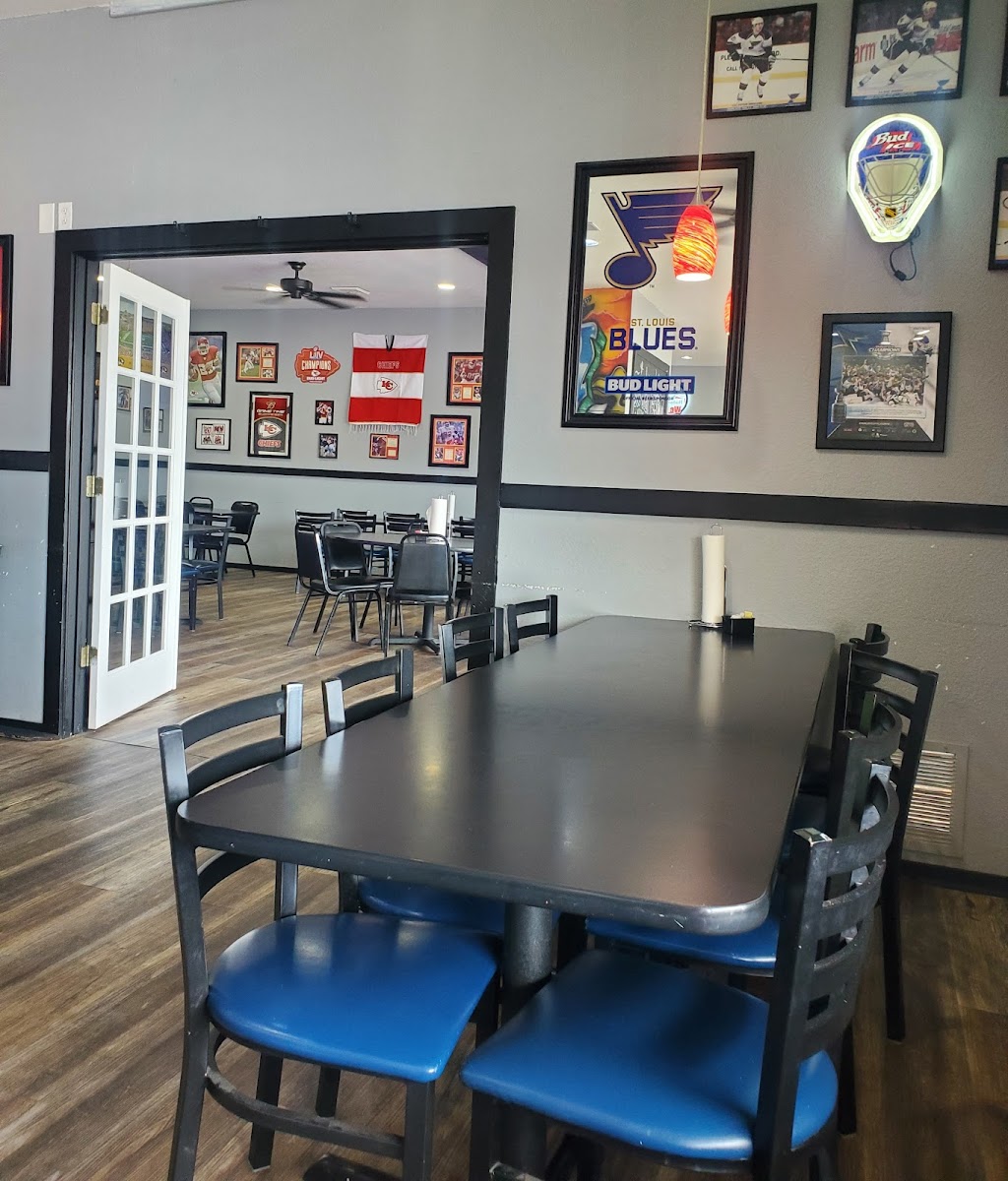 Dave's Pizza & Wings-4