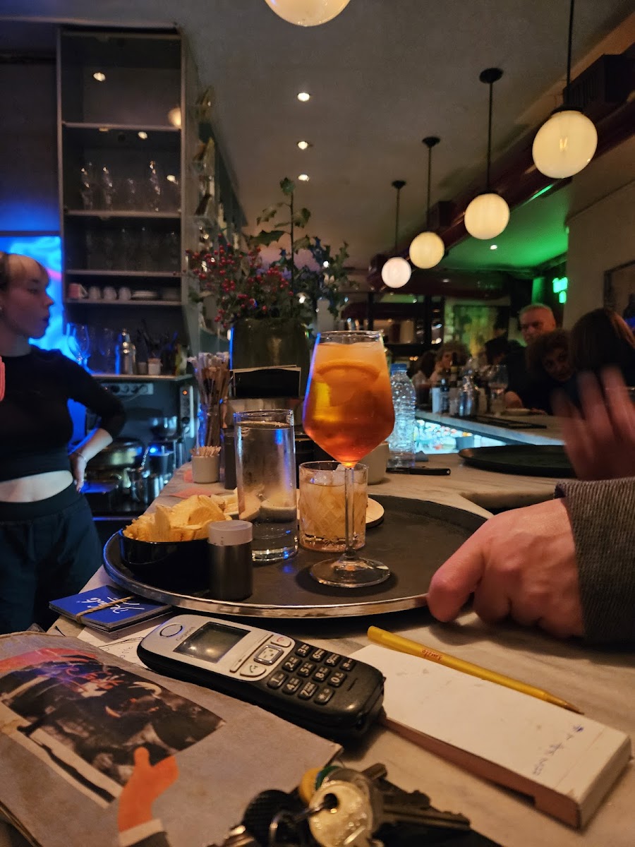 De Facto Café-10