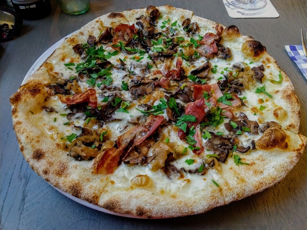 De Pizzabakkers Spaarndammerstraat-8