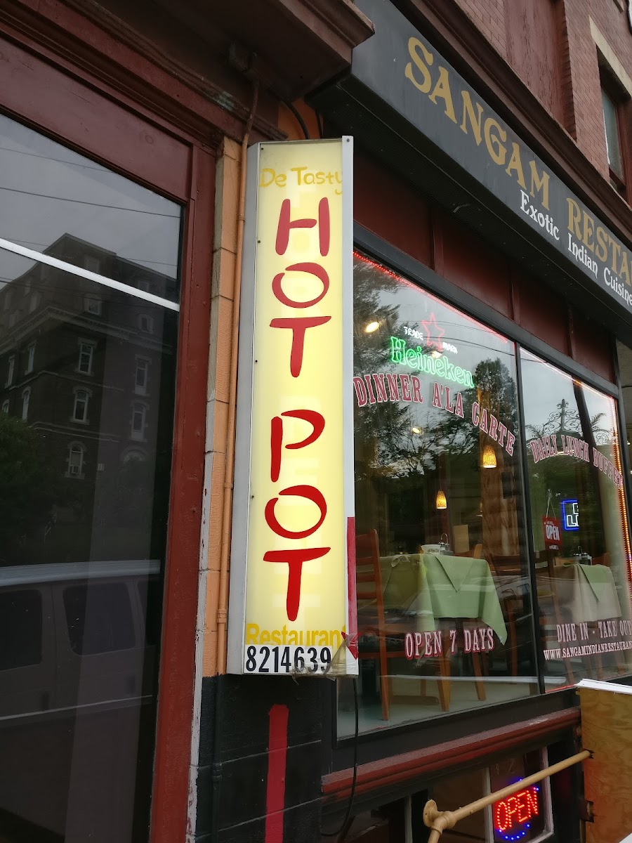 De Tasty Hot Pot Restaurant
