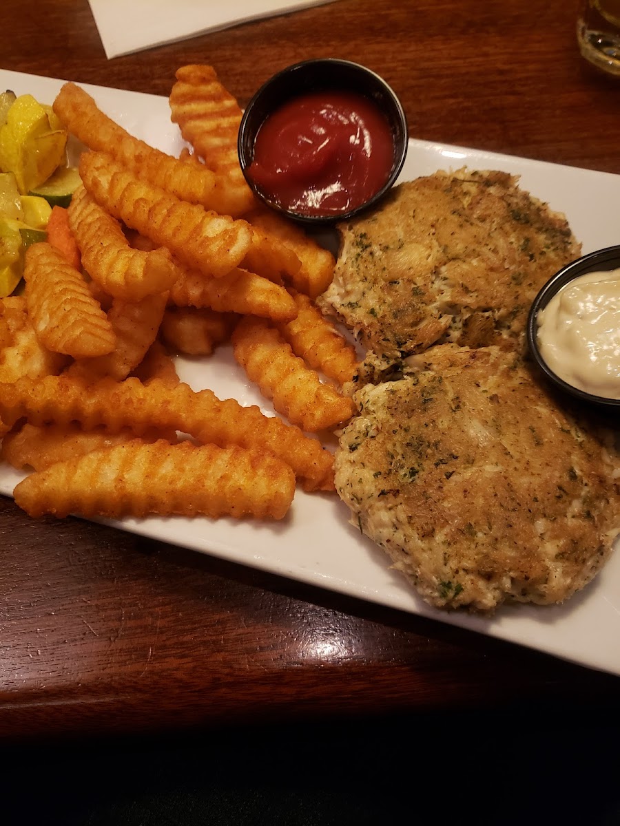 Dead Presidents Pub & Restaurant-10
