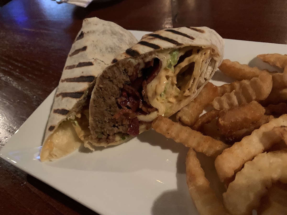 Dead Presidents Pub & Restaurant-8