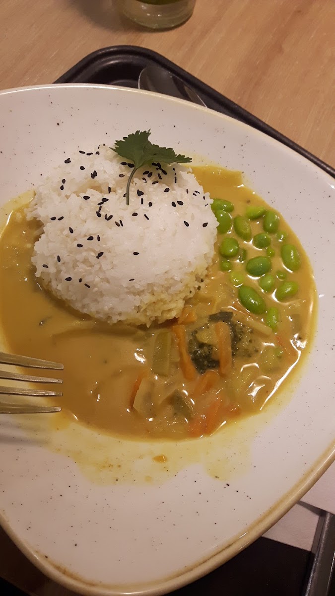 Dean&david | Bowls, Salate, Curries & Snacks In Trier-9