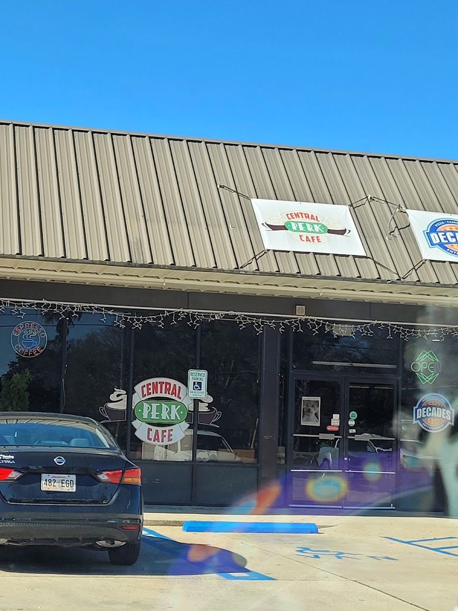 Decades Central Perk Cafe