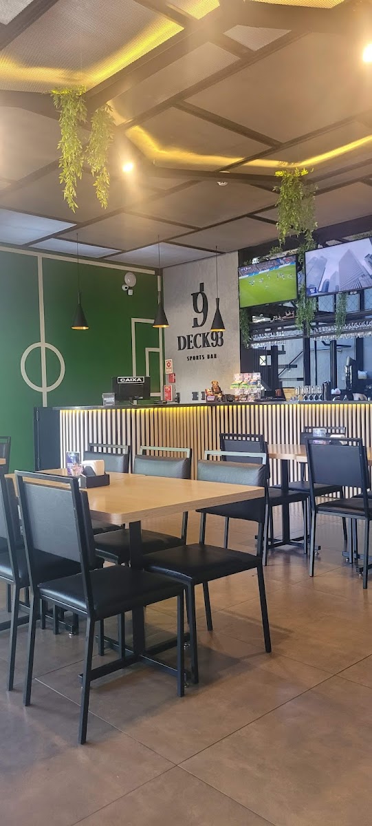Deck93 Gastrobar Restaurante