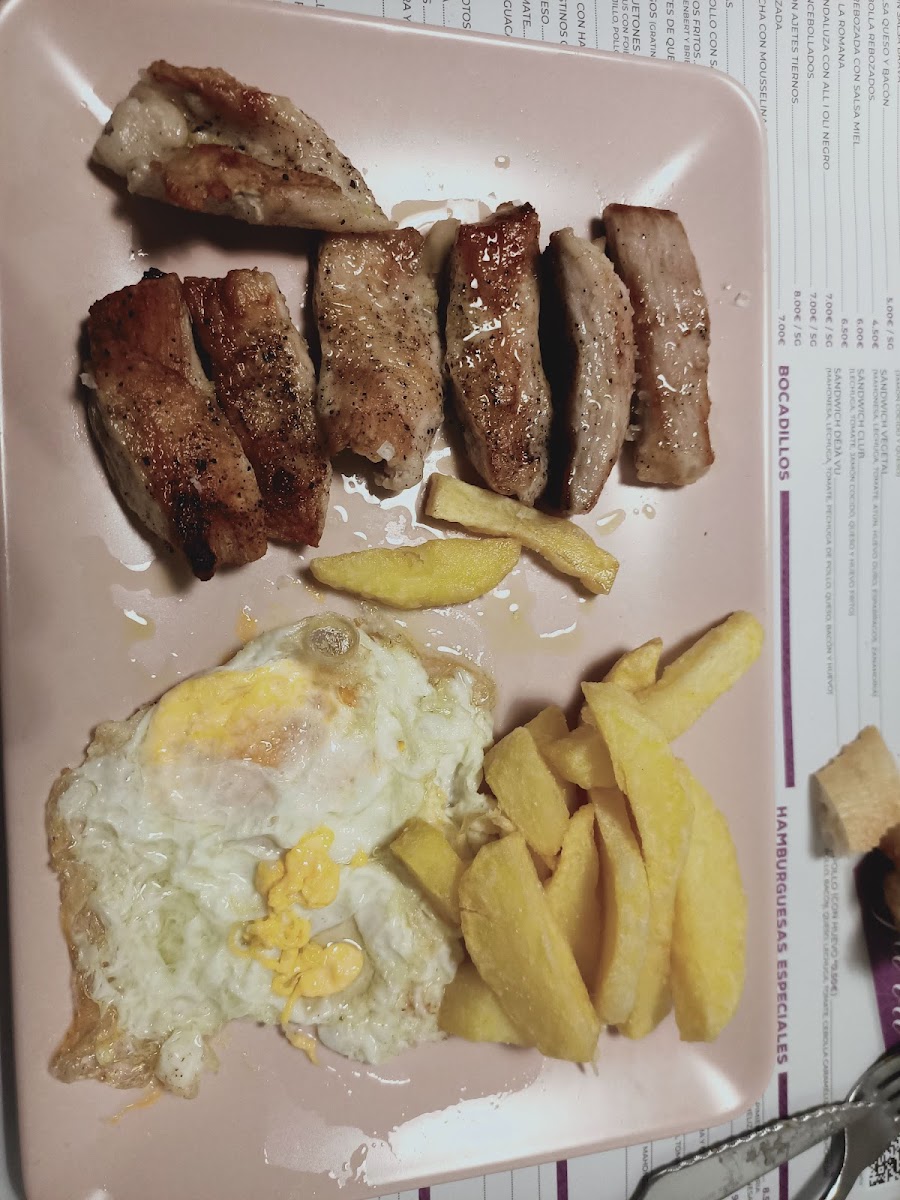 Deja Vu Restaurante Cafeteria-7
