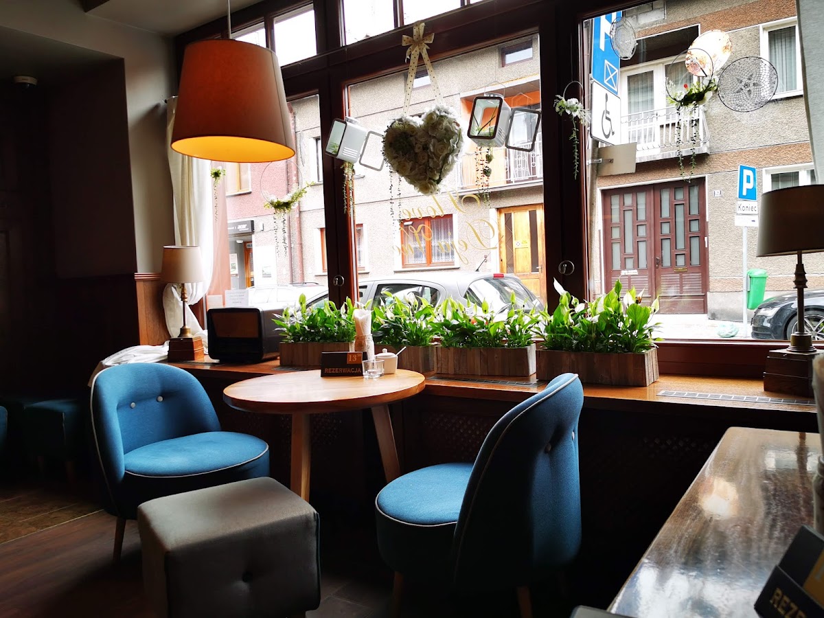 Deja Vue Cafe