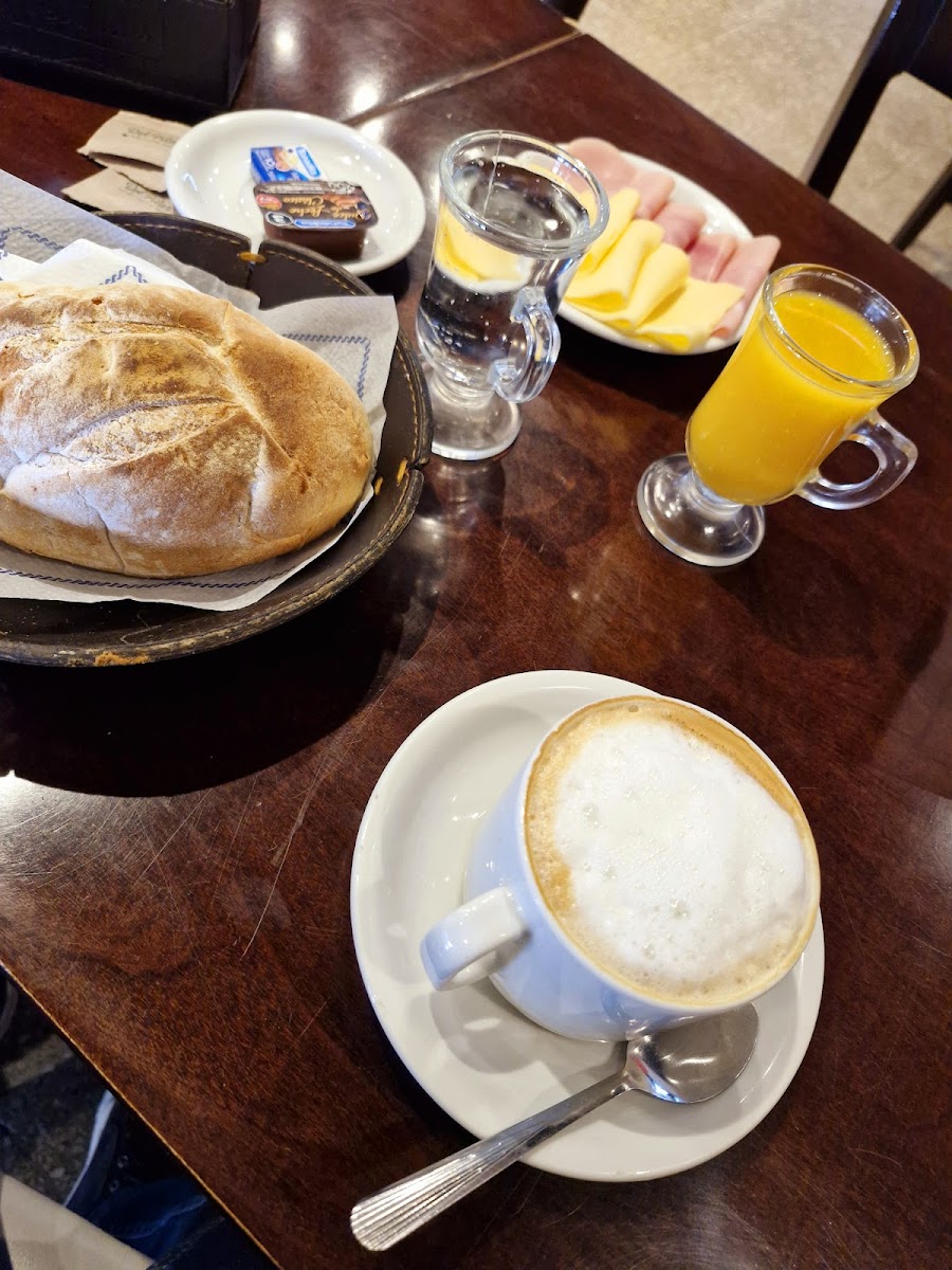 Del Pilar Bakery And Cafe-4