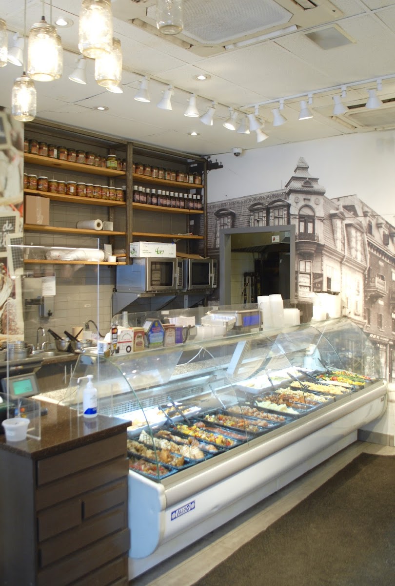 Deli 365