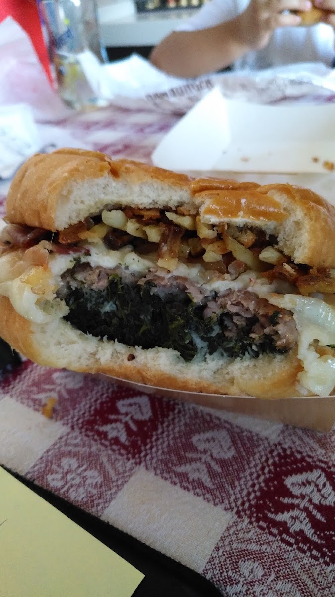 Delivereat Burger & Food-10