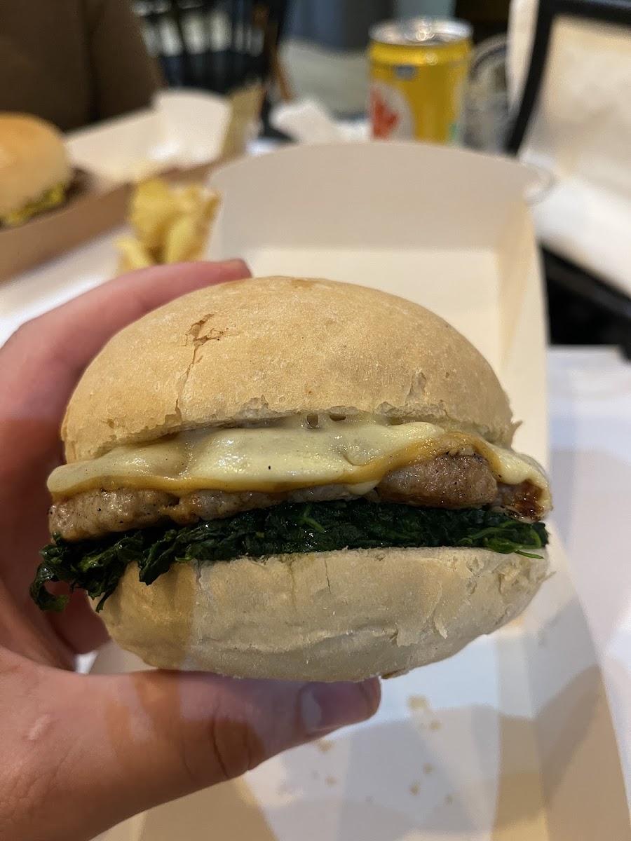 Delivereat Burger & Food-4