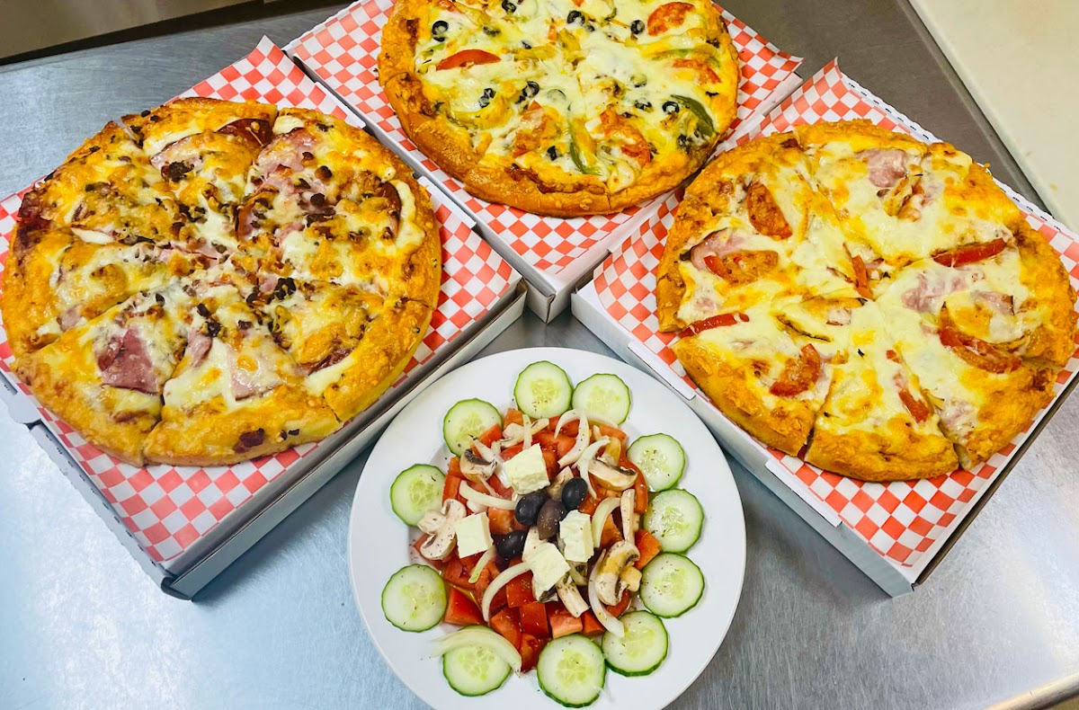 Demetris Pizza-2