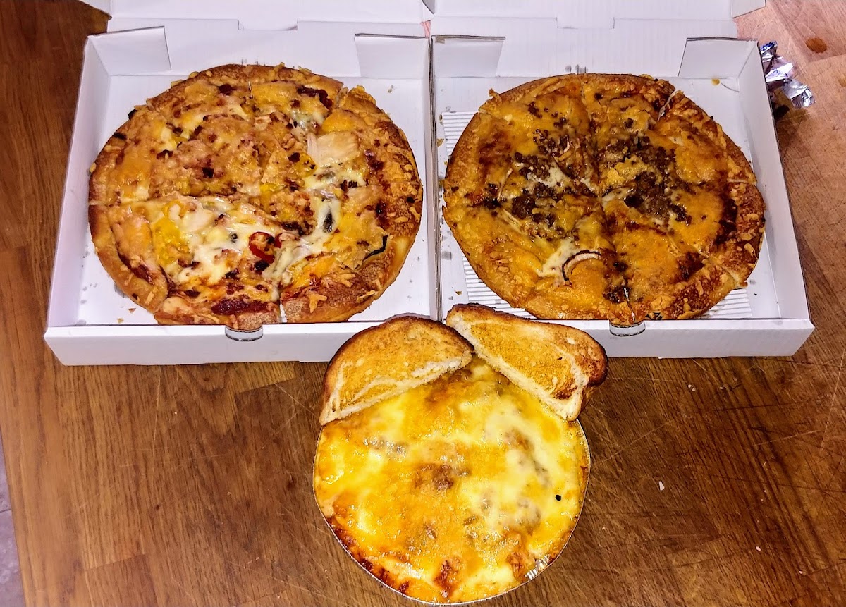 Demetris Pizza-5