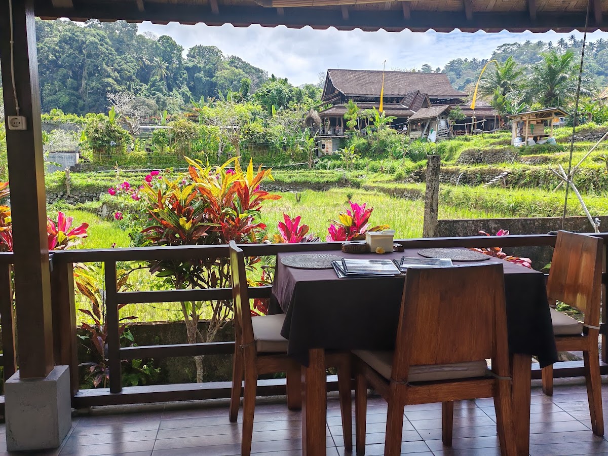 Dewata Agung Restaurant Tirtagangga