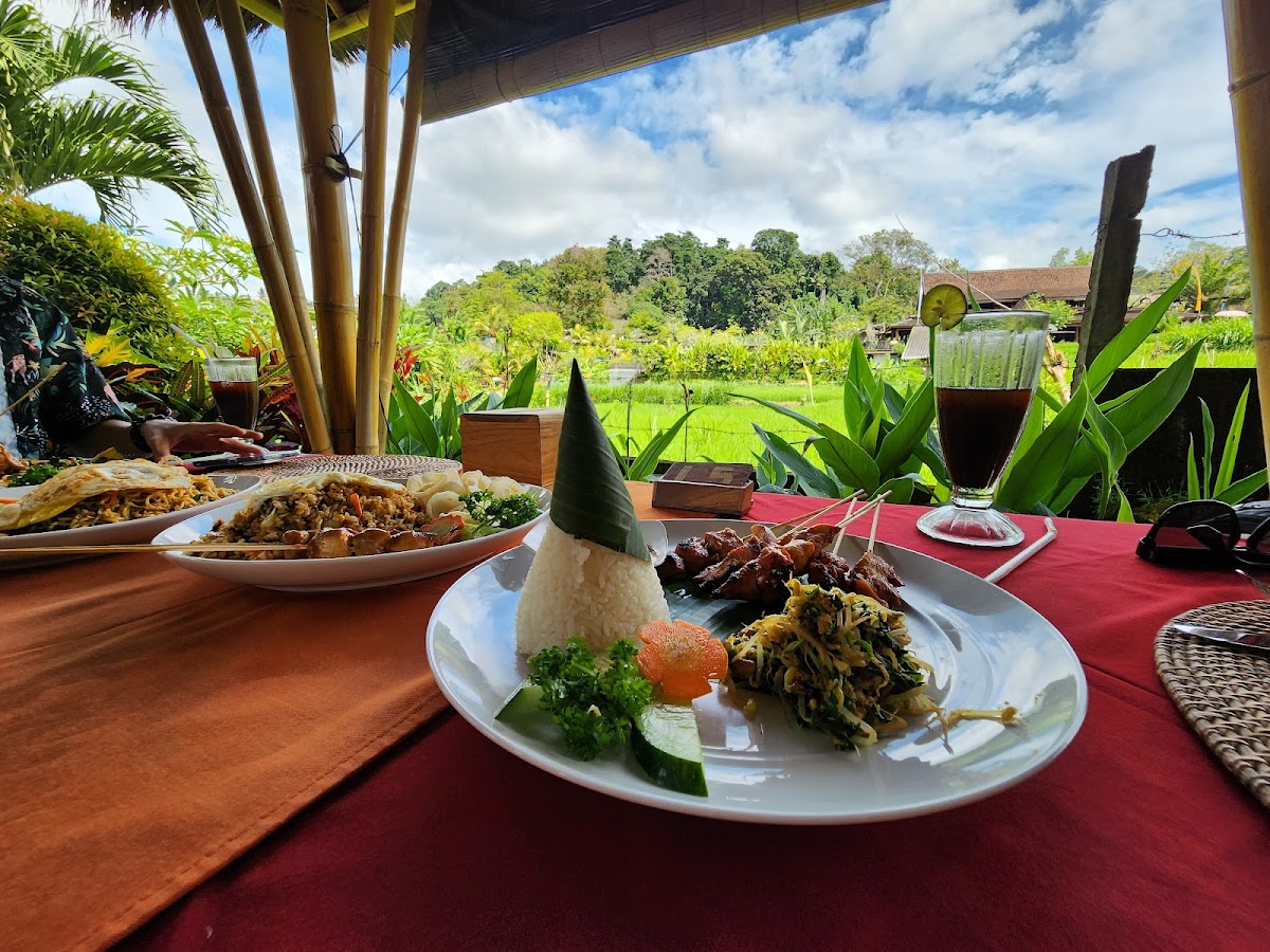 Dewata Agung Restaurant Tirtagangga-3