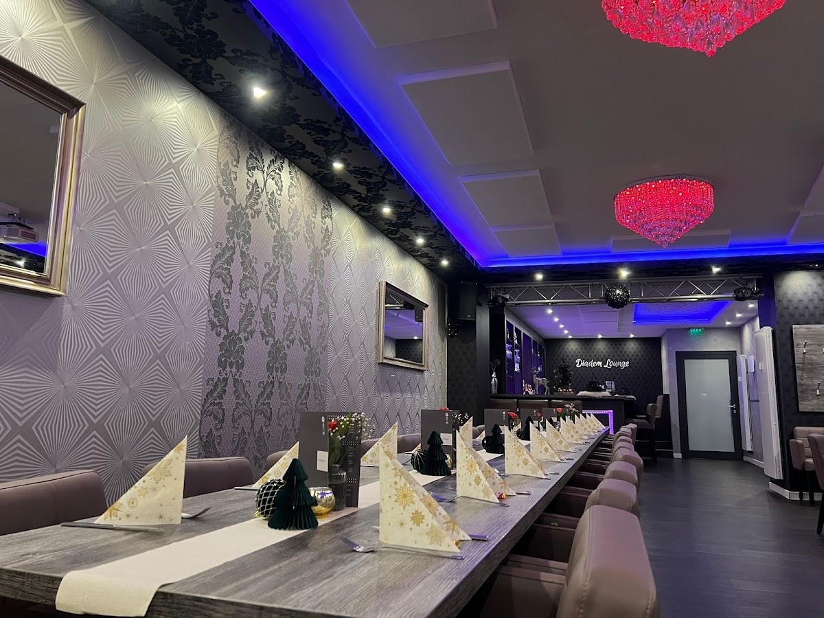 Diadem Lounge