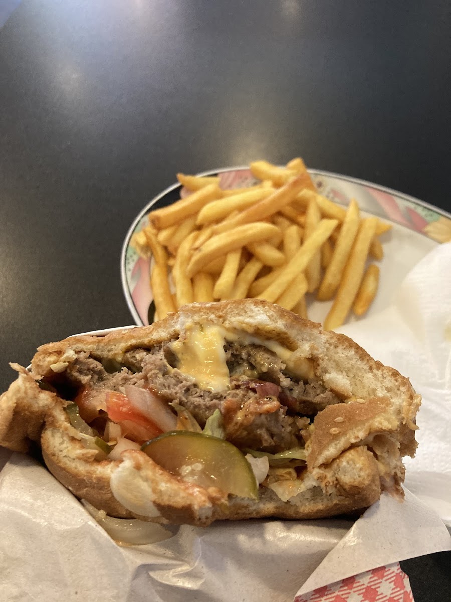 Dilan-Grill-Pizzeria-4