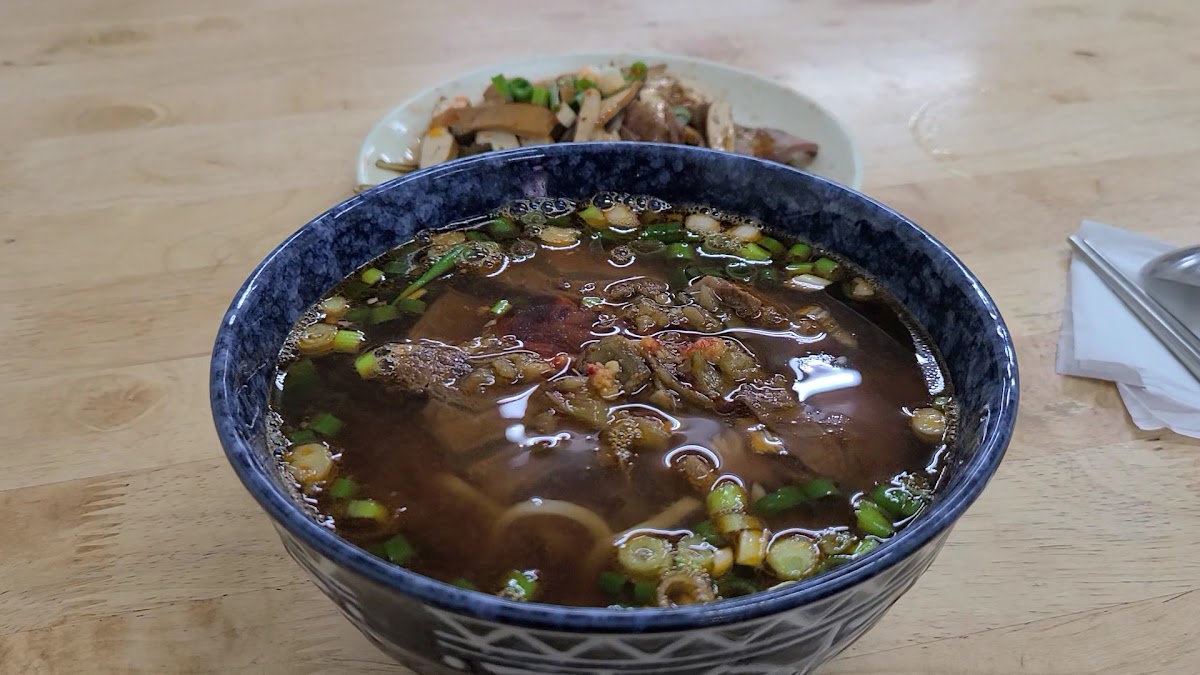 Ding Teng Beef Noodle Restaurant-2