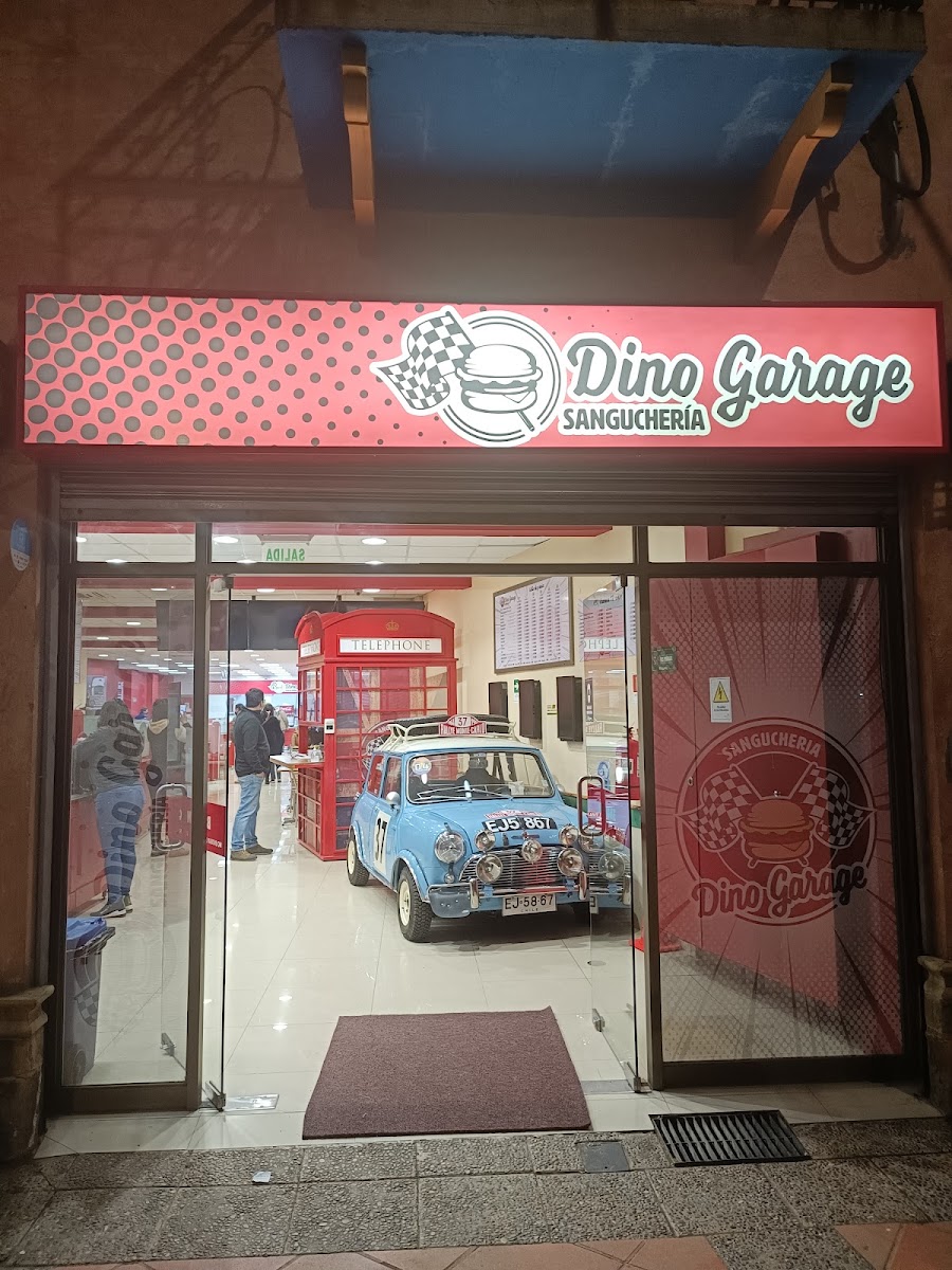 Dino Garage