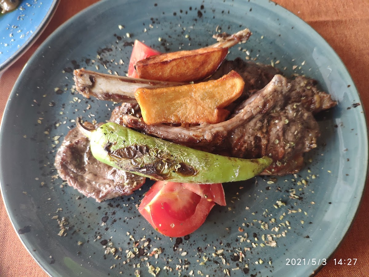 Divella Bistro Restaurant-10