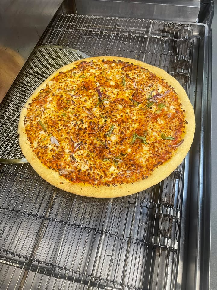 Dj Pizza & Indian Curries-3