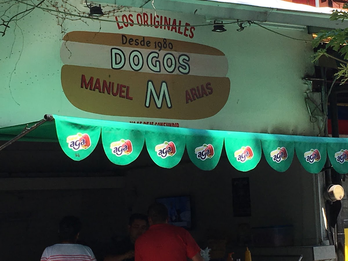 Dogos Manuel M Arias