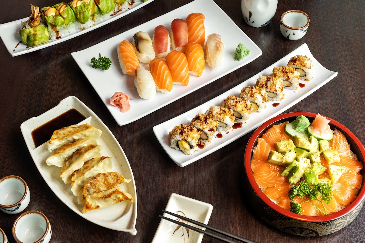 Dolemon Sushi