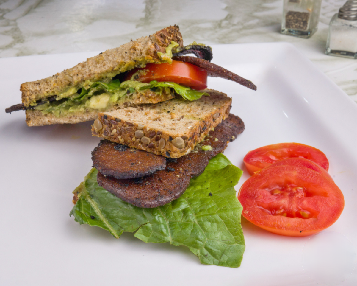 Dollies Vegan Bistro-4