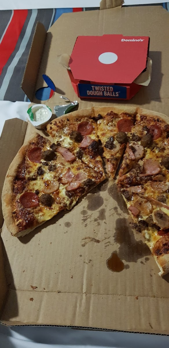 Domino's Pizza - London - Edmonton-7