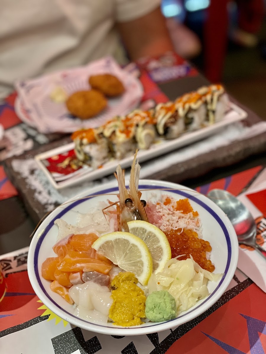 Donyin Diner-5