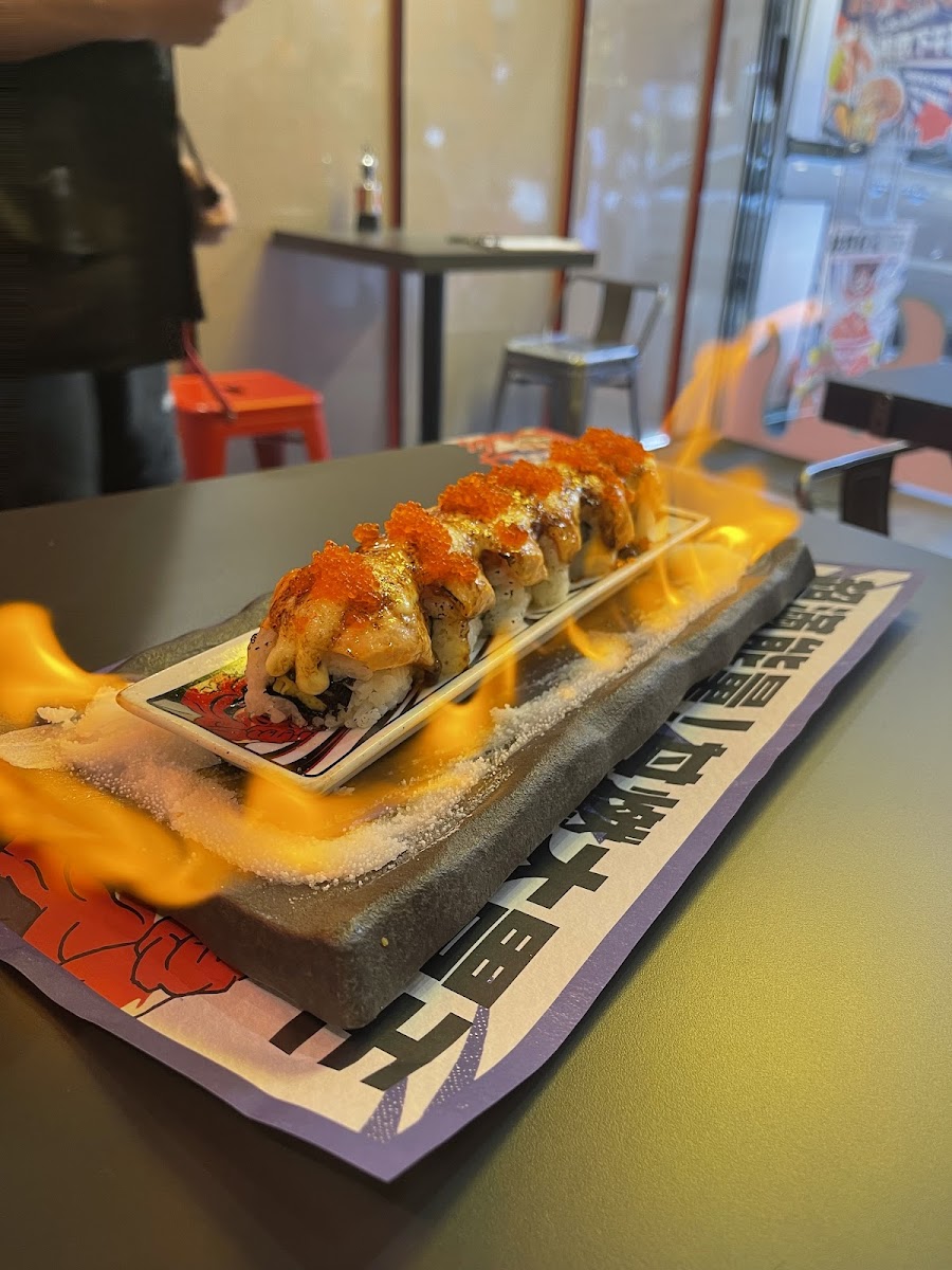 Donyin Diner-8