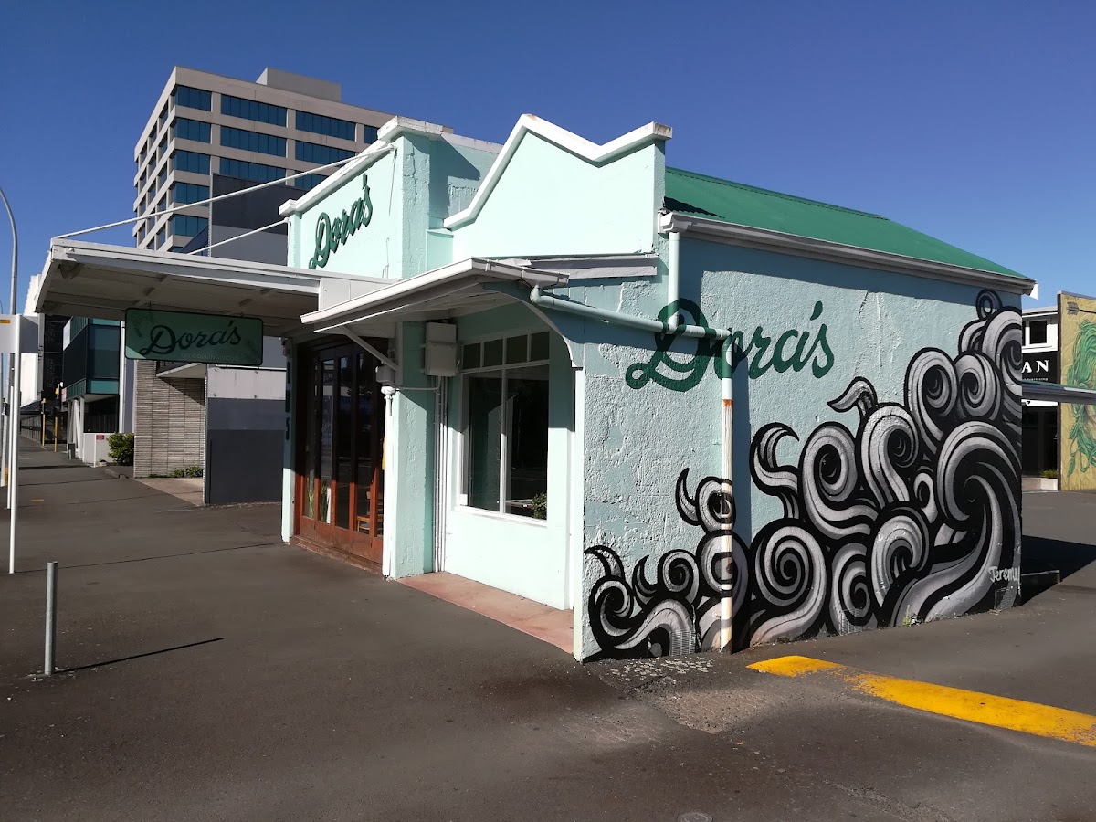 Dora's On Collingwood