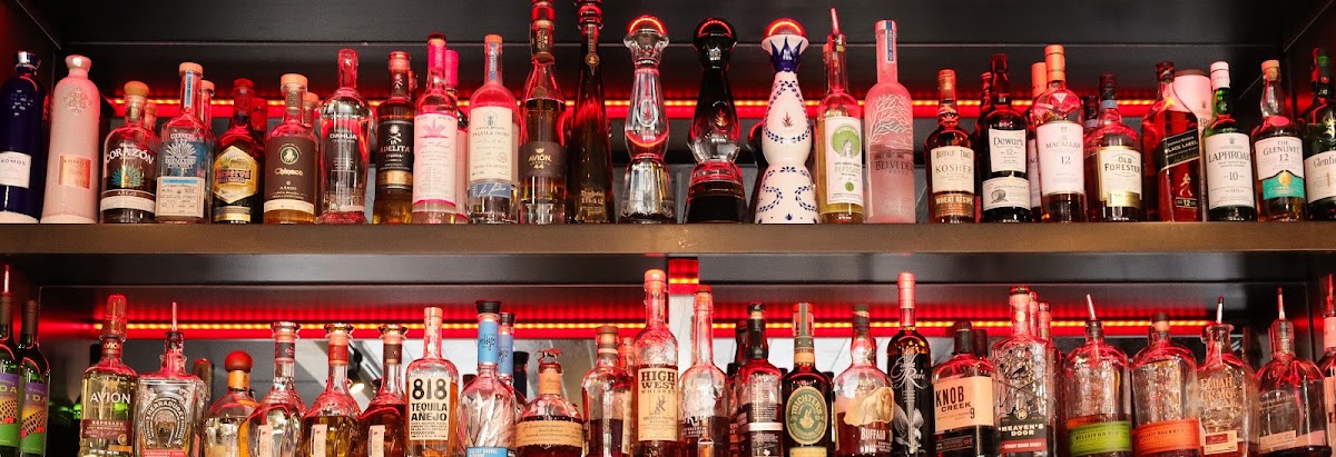 Dos Amigos Cantina