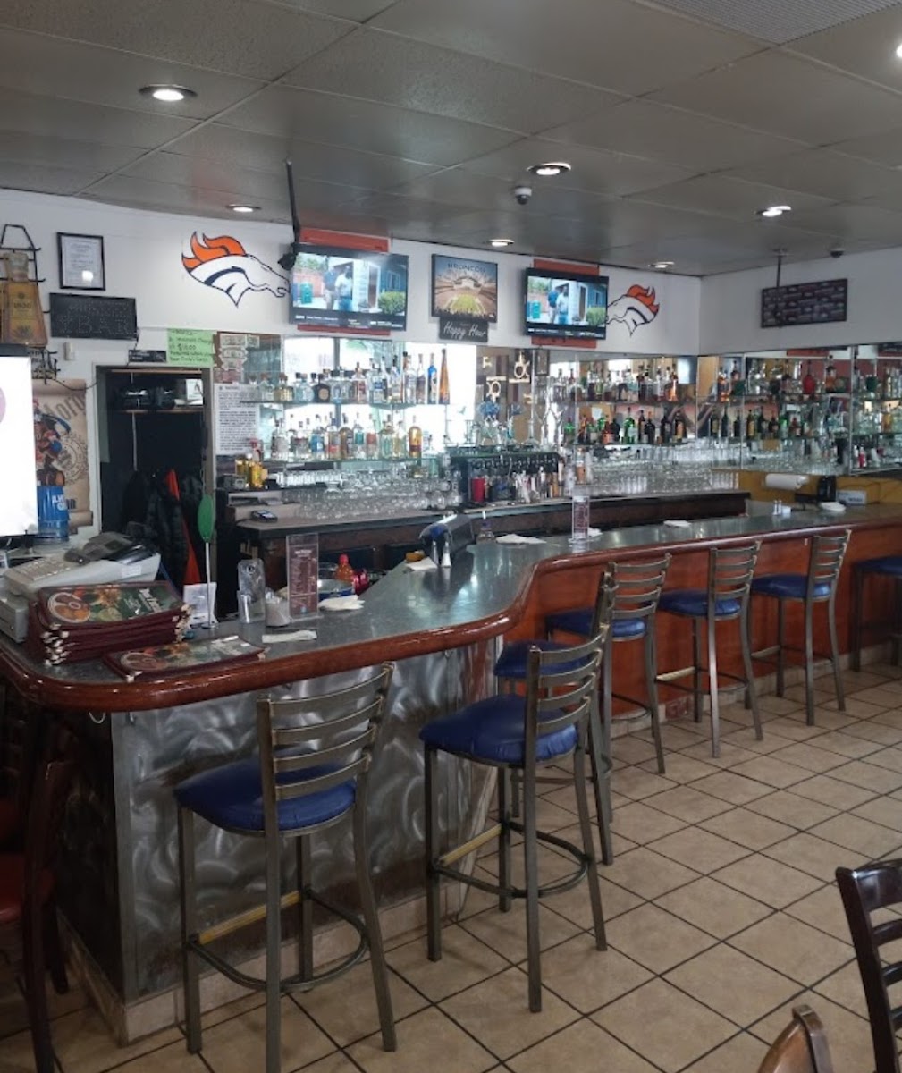 Dos Patrias Mexican Food-3