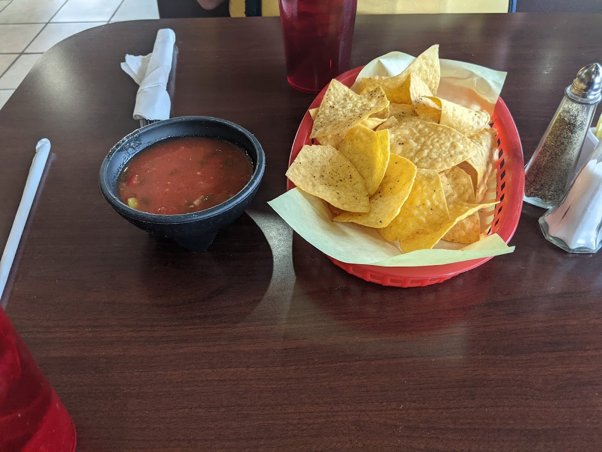 Dos Patrias Mexican Food-9
