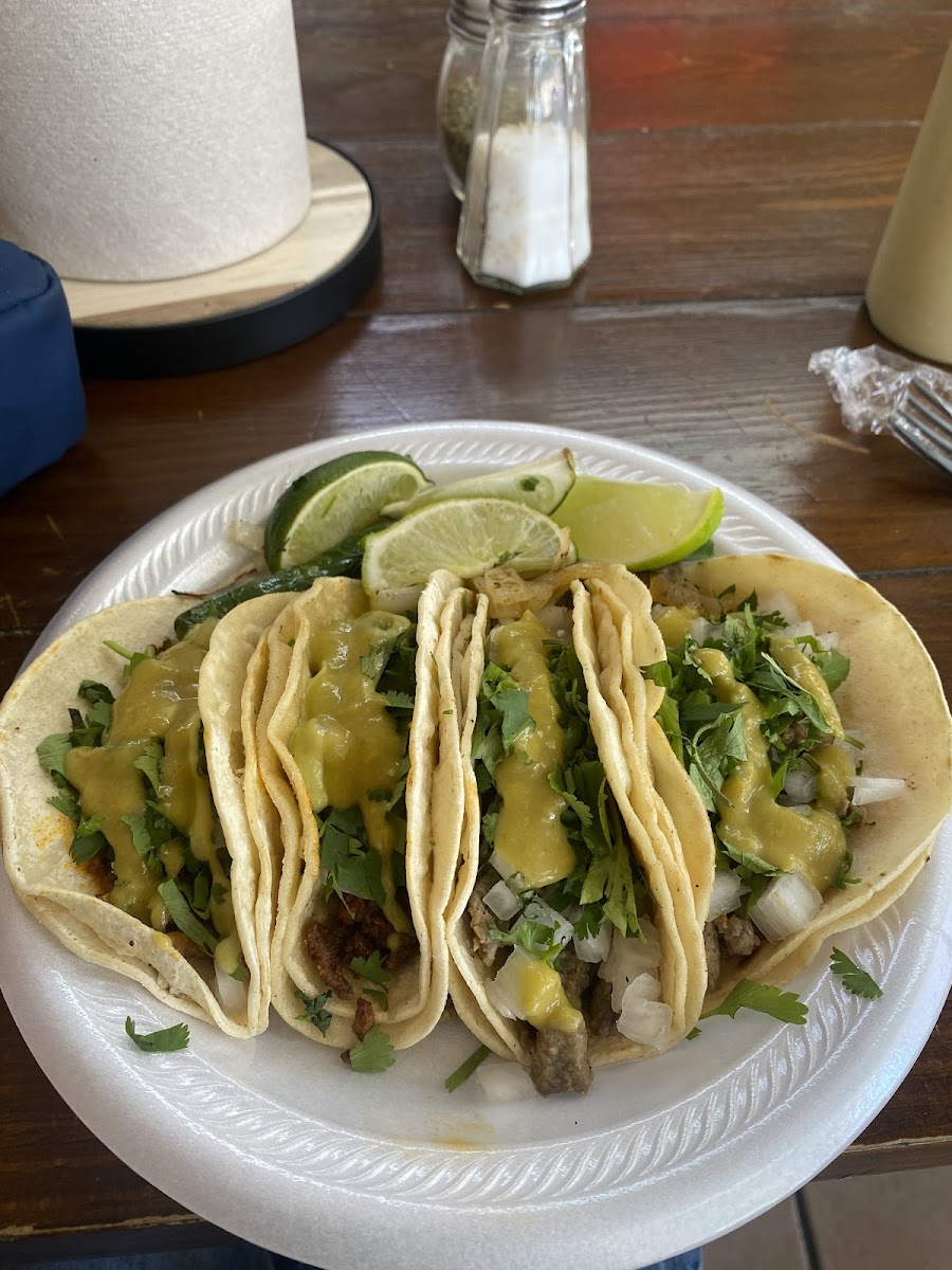 Dos Primos Taqueria & Restaurant’S-2