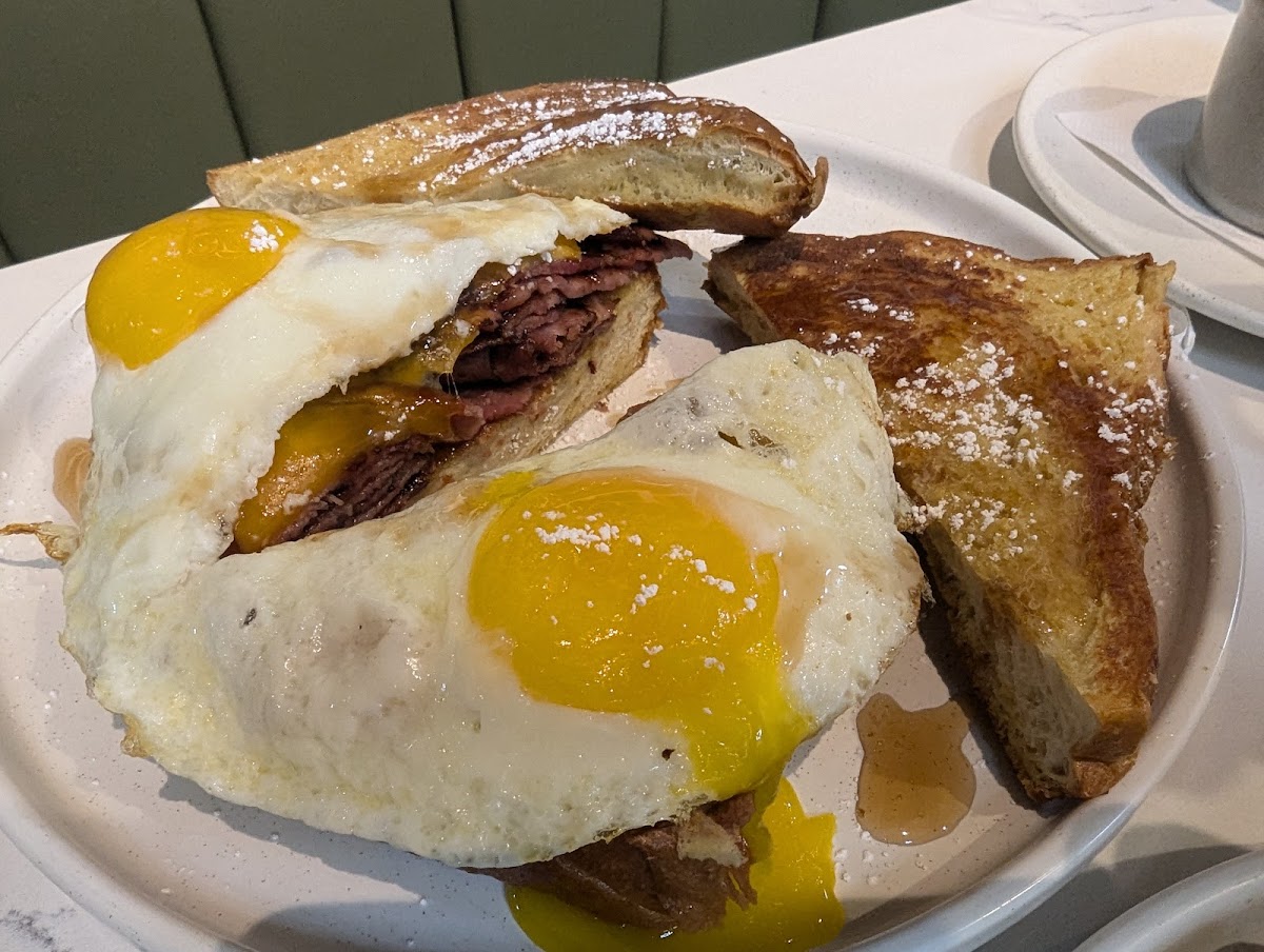 Double Egg Cafe-7