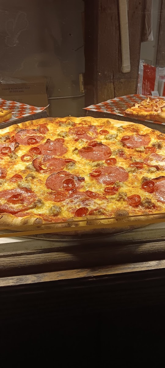 Dough Bros Pizzeria & Sub Shop-5