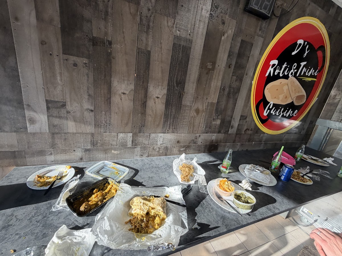 D’S Roti & Trini Cuisine-4