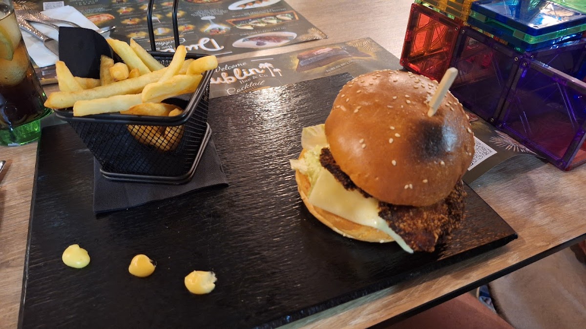 Dublin Bar & Pub-9