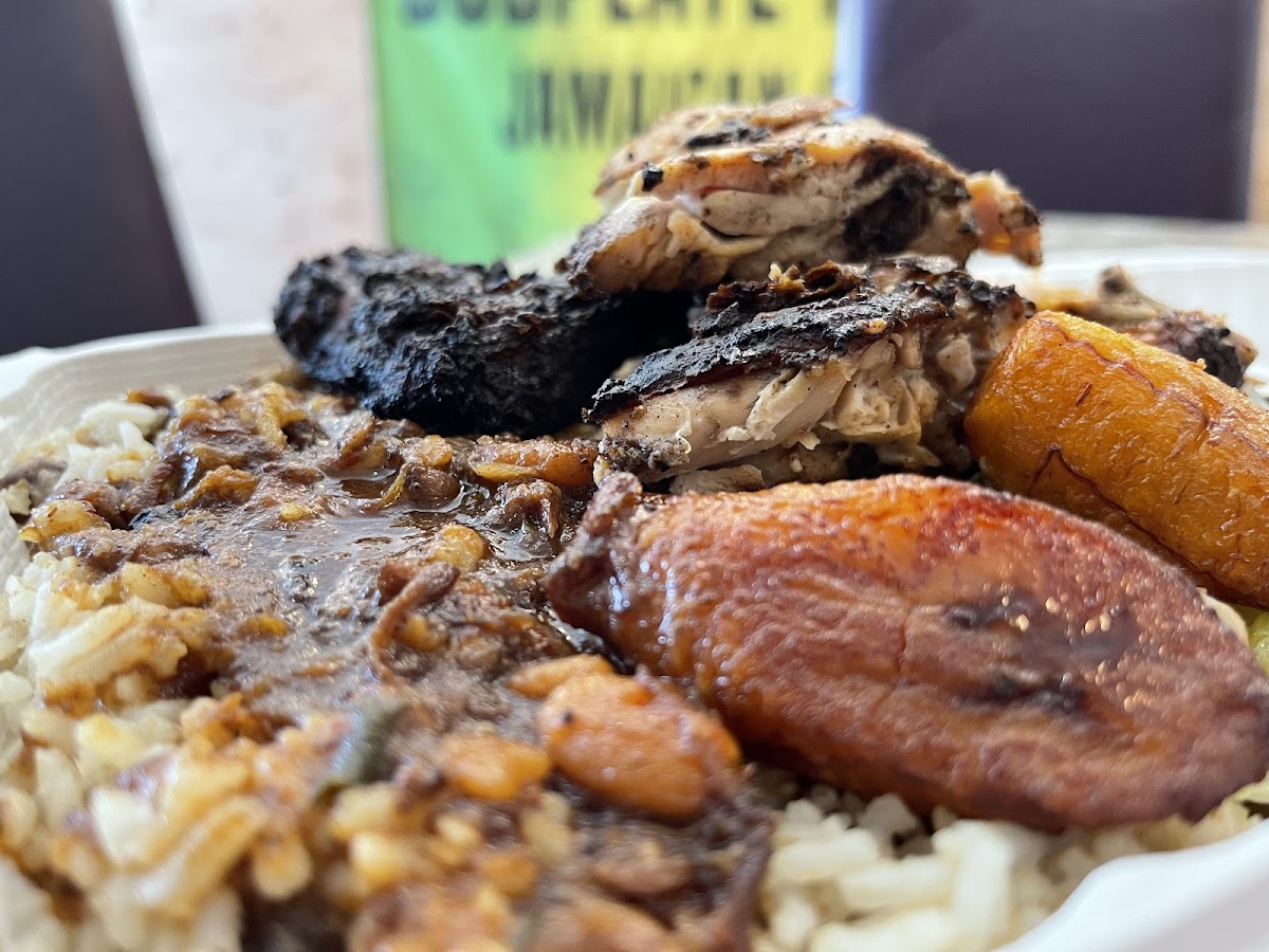 Dubplate Kitchen & Jamaican Cuisine-5