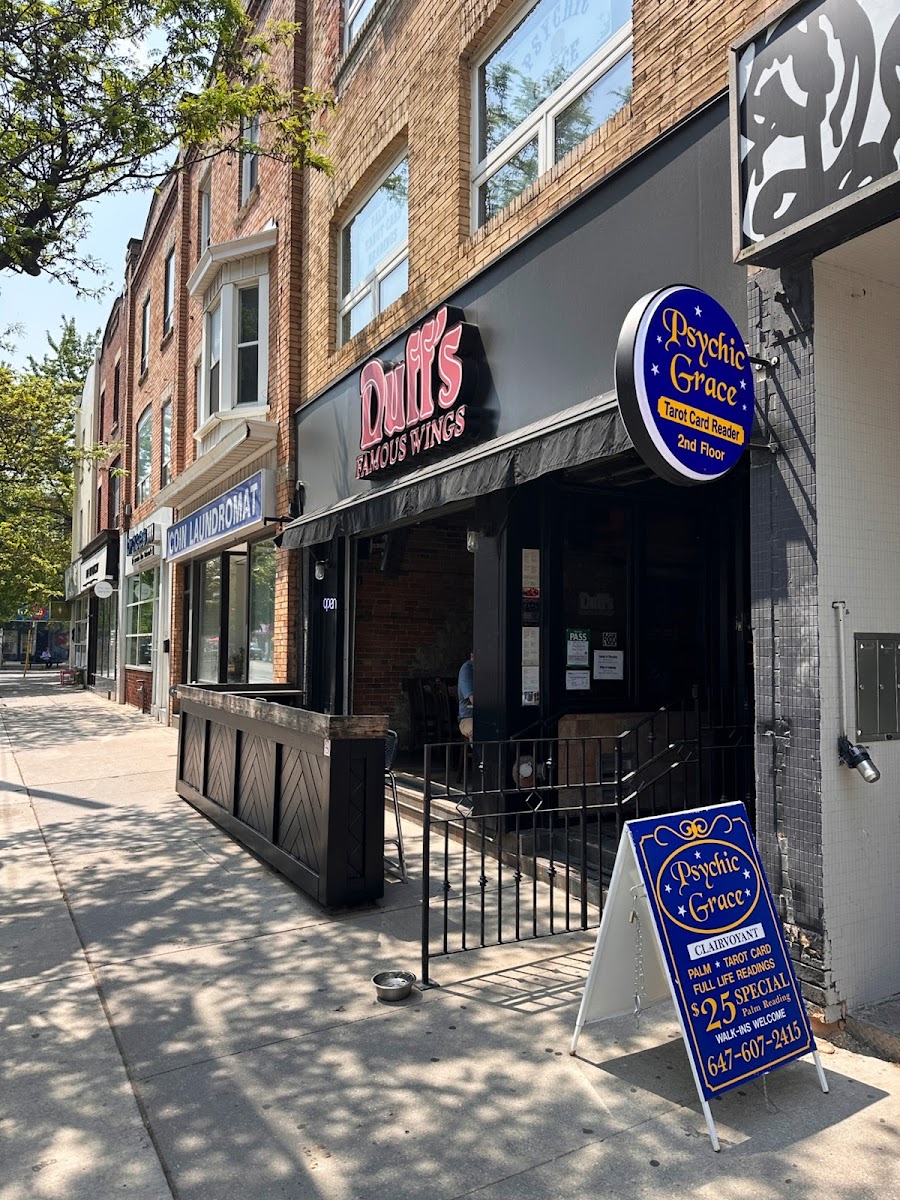 Duff's Famous Wings