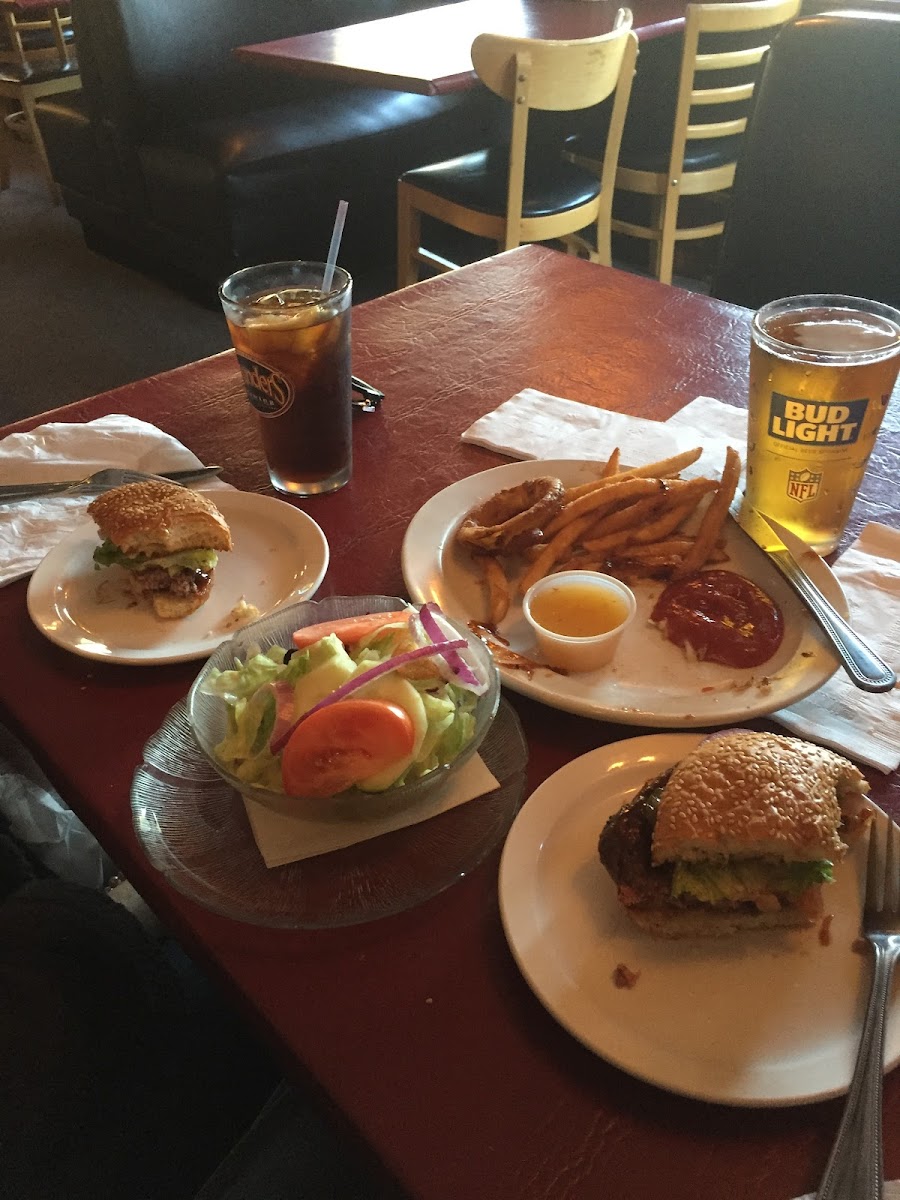 Duffy's Tavern & Family Restaurant-6
