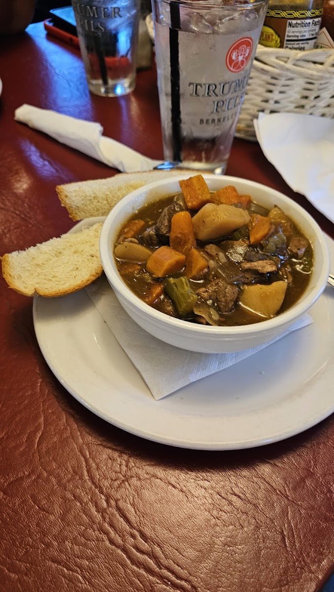Duffy's Tavern & Family Restaurant-7