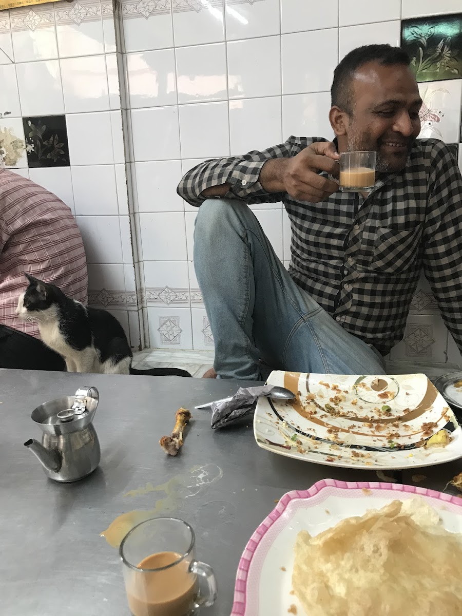 Dulhan Paratha Cafe Afzal Shahi Bazar-9