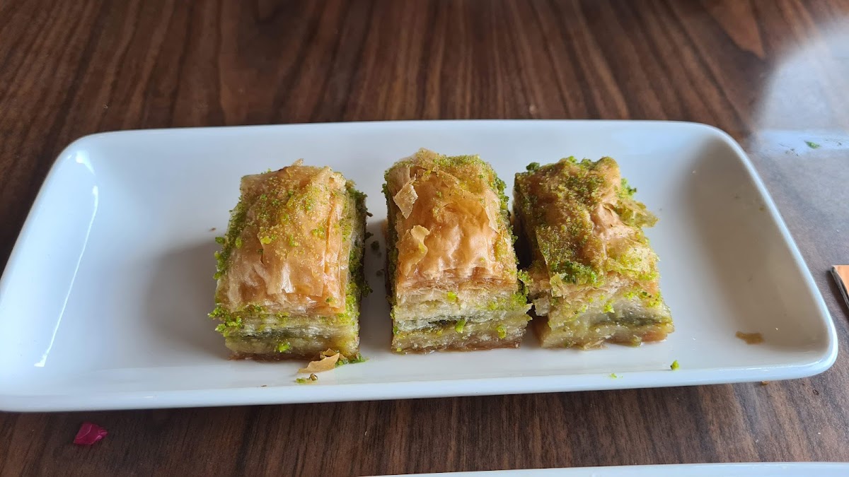Duman Turkish Mediterranean Grill Bar-8