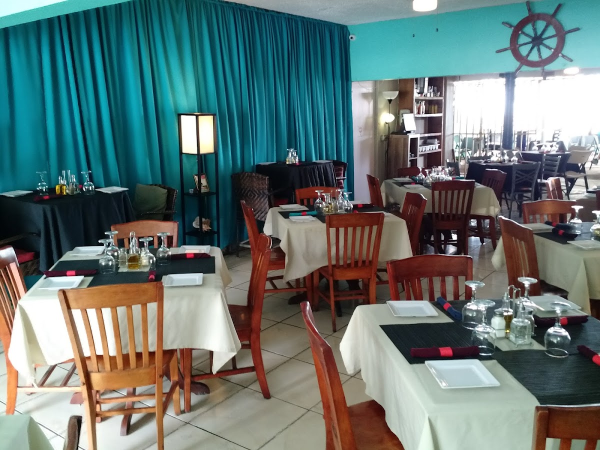 Edelweiss Bar & Grill