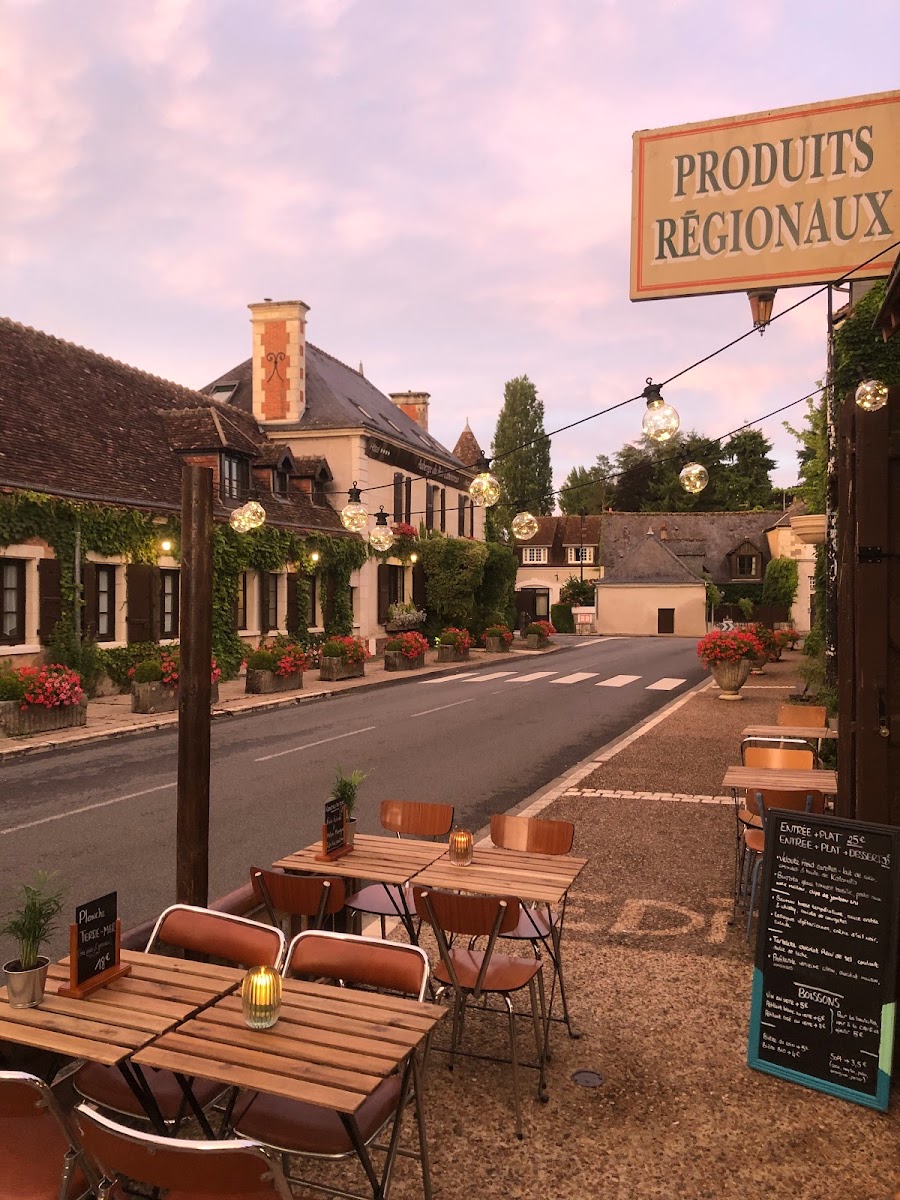 Edith Restaurant