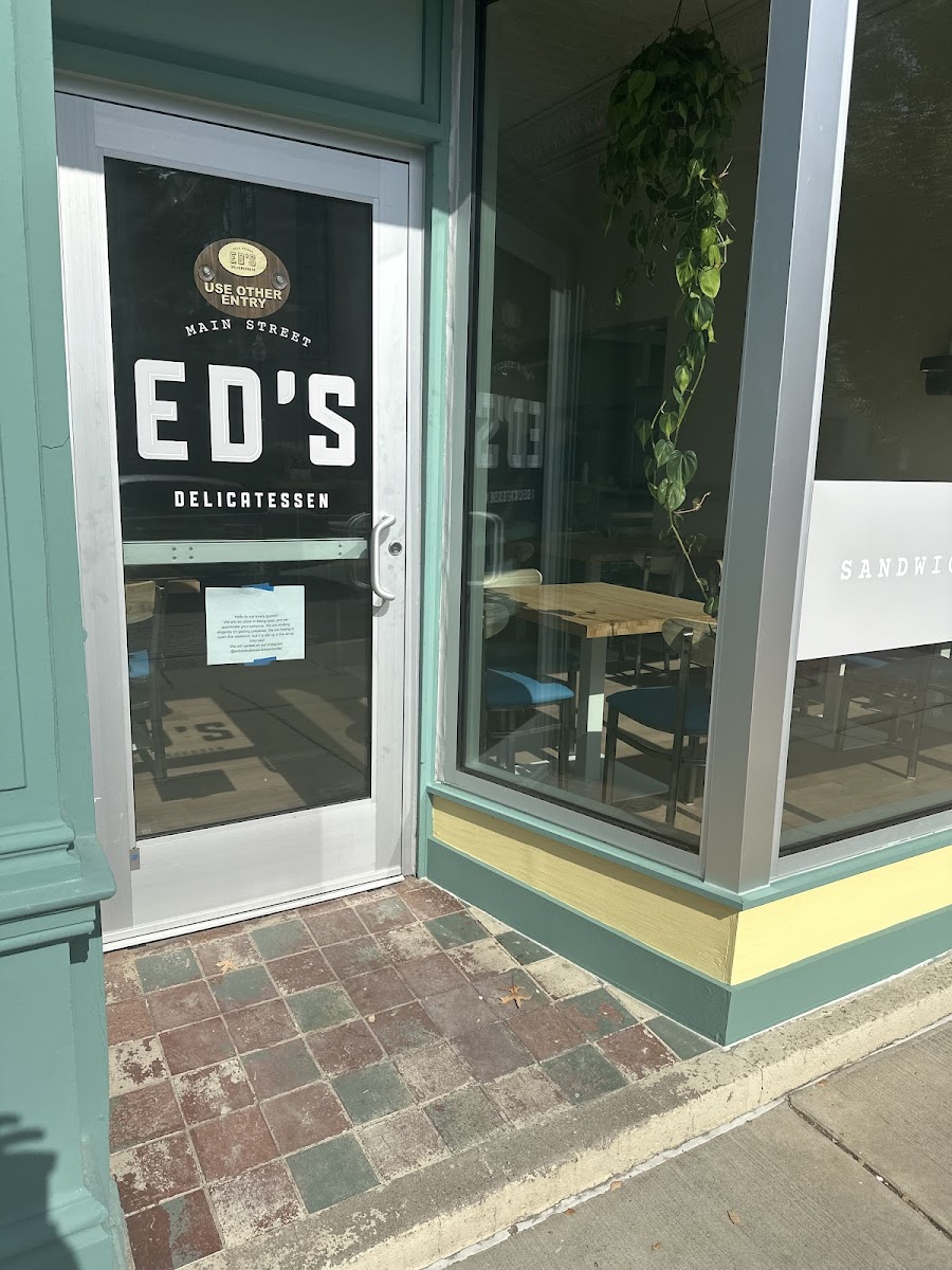 Ed’S Delicatessen