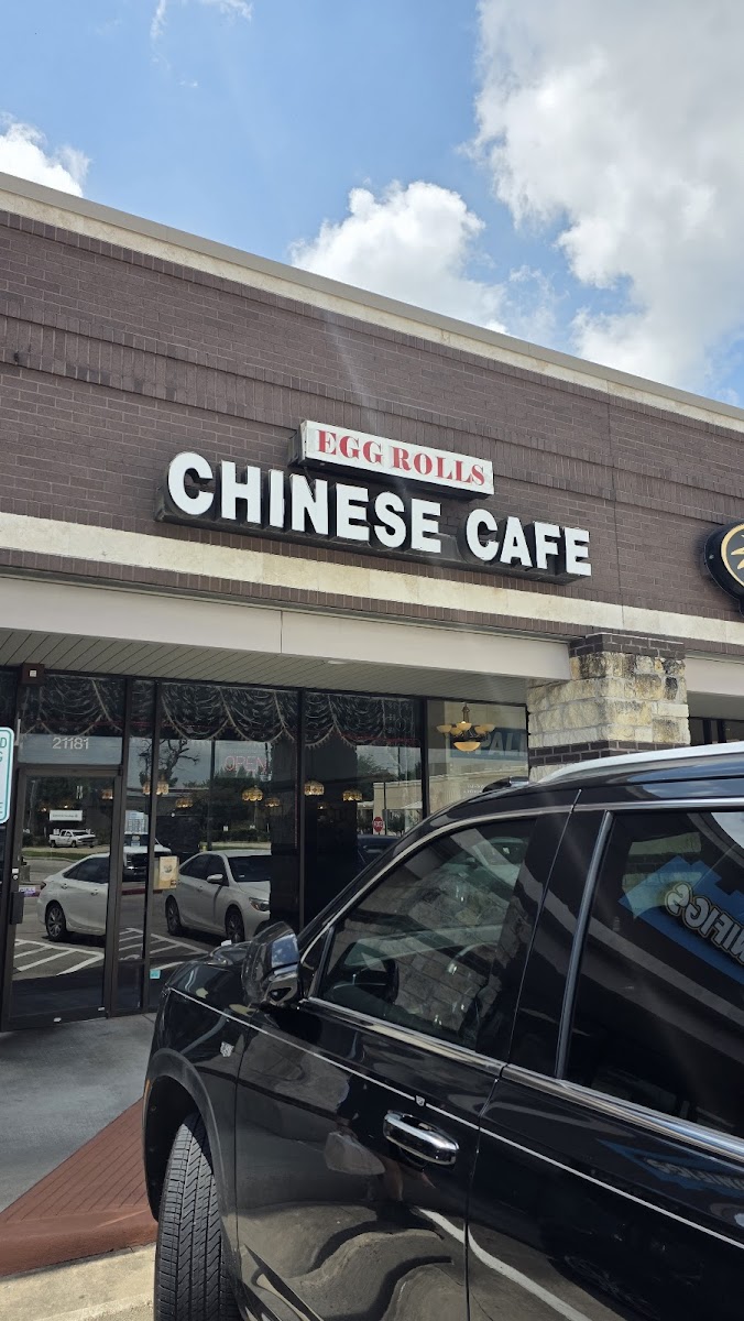 Egg Rolls Chinese Cafe